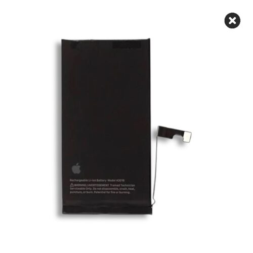 Аккумуляторная батарея iPhone 15 снятая